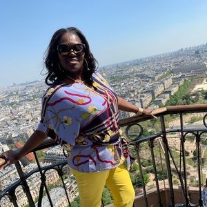 Meet your Posher, Stacy